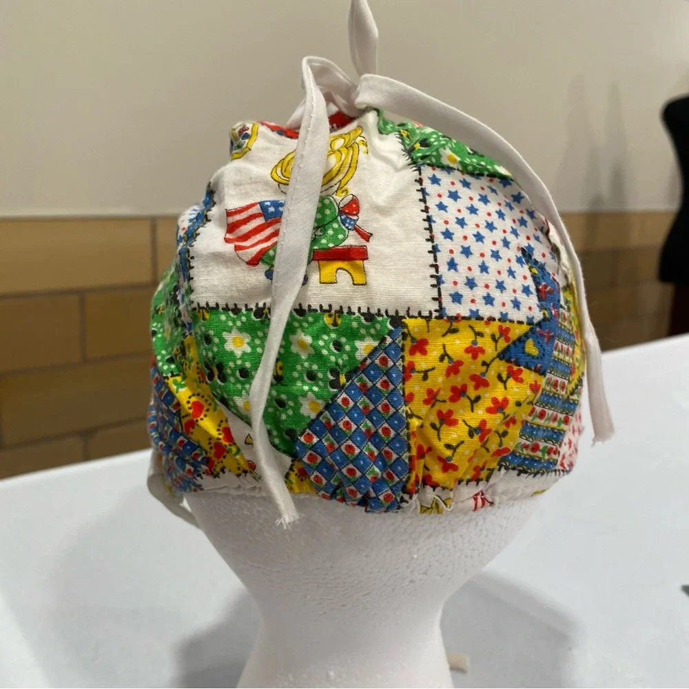 Handmade 1970s children’s bonnet